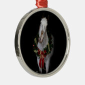 Endo Portrait Ornament Aus Metall (Rechts)