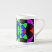 Energize von Kenneth Yoncich Porzellantasse (Rechts)