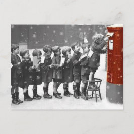 Enfants postant leur lettre postkarte