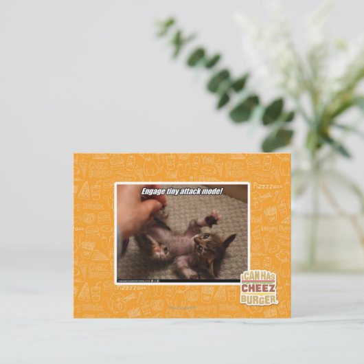 Engage den winzigen Angriffsmodus! Postkarte (Stehend Vorderseite)