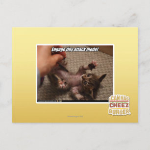 Engage den winzigen Angriffsmodus! Postkarte