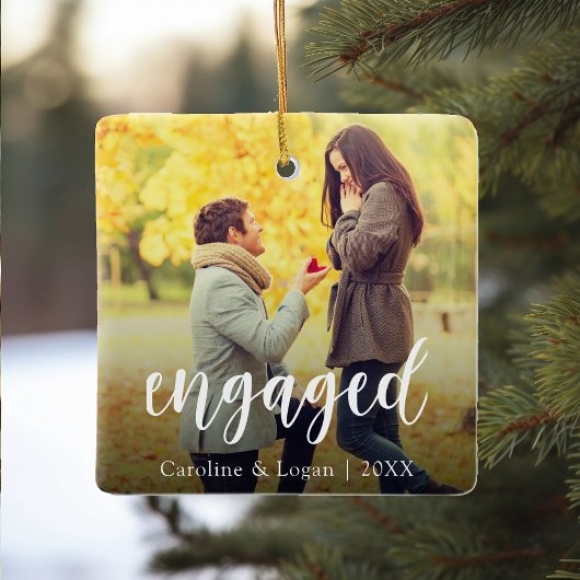 Engagement Photo | Engaged Holiday Keepsake Keramikornament