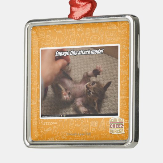 Engagieren Sie sich kleinen Angriffsmodus! Silbernes Ornament (Links)