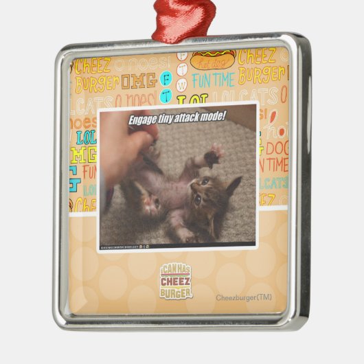 Engagieren Sie sich kleinen Angriffsmodus! Silbernes Ornament (Links)