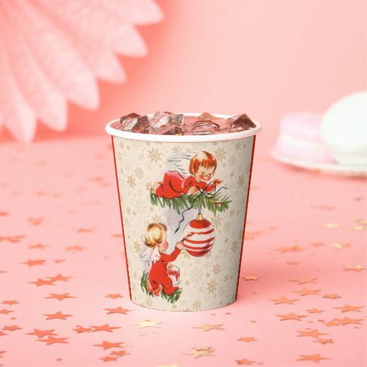 Engel dekorieren den Christbaum Pappbecher (Insitu)