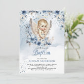 Engelchen des kleinen Jungen und staubiger blühend Einladung (Stehend Vorderseite)