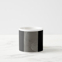 Engels-Porträt auf schwarzer Espresso-Tasse