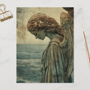 Engelstatue mit Patina Postkarte