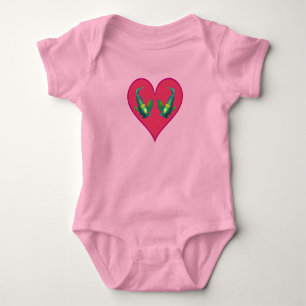 Engelswillings in einem roten Herzen - Illustratio Baby Strampler