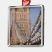 England, London, The Tower Bridge Silbernes Ornament (Links)
