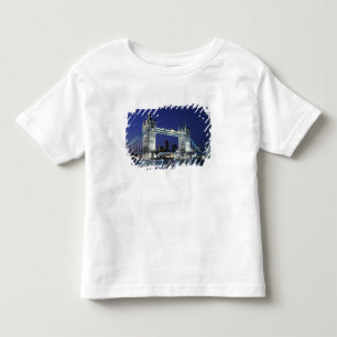 England, London, Tower Bridge 3 Kleinkind T-shirt