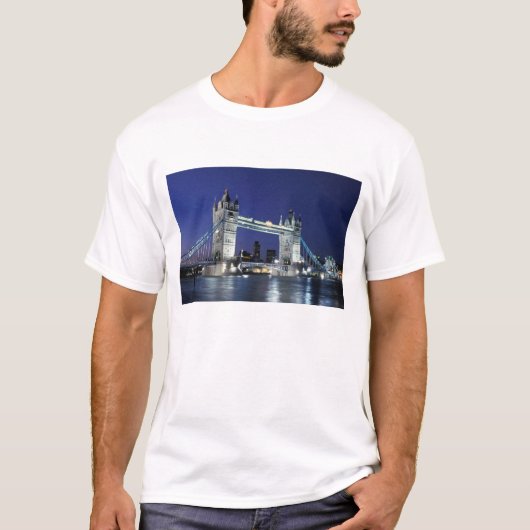 England, London, Tower Bridge 3 T-Shirt (Vorderseite)