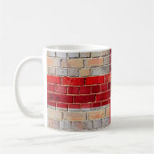 Englandflagge an einer Ziegelmauer Kaffeetasse (Links)