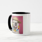 Englische Bulldogge (18 Monate alte) ein Stroh Tasse (Vorderseite Links)