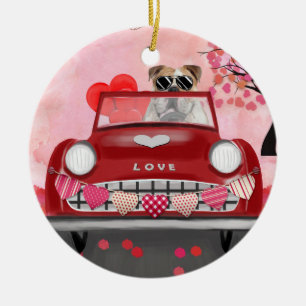 Englische Bulldogge fährt Auto mit Herzen Valentin Keramik Ornament