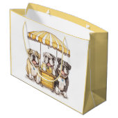 Englische Bullhunde laufen auf einer Limonade Große Geschenktüte (Rückseite Schrägansicht)