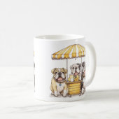 Englische Bullhunde laufen auf einer Limonade Kaffeetasse (VorderseiteRechts)