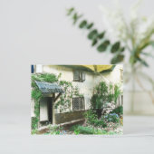 Englische Hütte Garten mit Efeu umrahmt Tür Postkarte (Stehend Vorderseite)