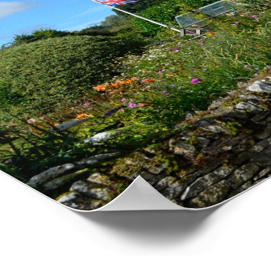 Englische Hütte mit Gartenposter Poster (Ecke)