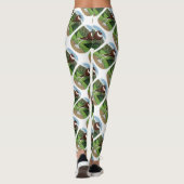 Englische Pouter-Taube mit Bergen Leggings (Rückseite)