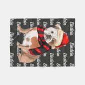 Englischer Bulldog mit Hundename Haustier Fleecedecke (Vorderseite (Horizontal))