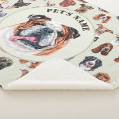 Englischer Bulldog und Freunde personalisiertes Ha Sherpadecke (3/4)