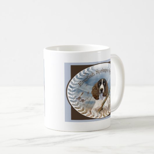 Englischer SpringerSpaniel jagt Tasse (VorderseiteRechts)