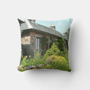 Englisches Cottage II mit Blumengarten Fotografie Kissen