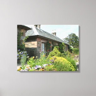 Englisches Cottage II mit Blumengarten Fotografie Leinwanddruck