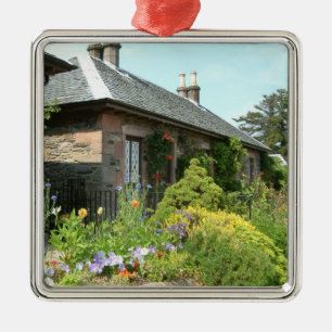 Englisches Cottage II mit Blumengarten Fotografie Silbernes Ornament
