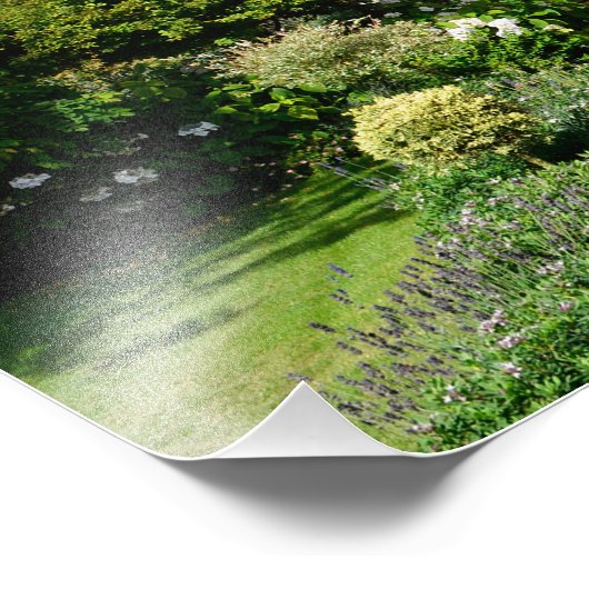 Englisches Haus mit Blumengarten Foto (Ecke)