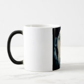 English Bull Terrier mit Kopfhörer Verwandlungstasse (Links)