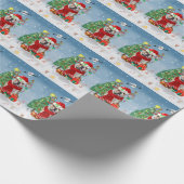 English Bulldog in Snow mit Weihnachtsgeschenken Geschenkpapier (Ecke)