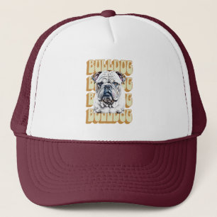 English Bulldog mit Retro-Schriftart Truckerkappe