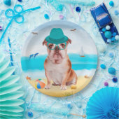 English Bulldog on Beach Pappteller (Party)