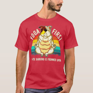 English Bulldog Yoga Idee T-Shirt