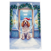 English Cocker Spaniel Nurse Station Santa Hat Mittlere Geschenktüte (Vorderseite)