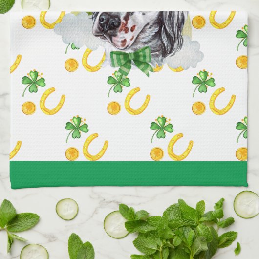 English Setter Holiday Wohngestaltung St Patricks Geschirrtuch (Gefaltet)