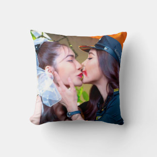 Englot Thai GL Halloween Kiss, Engfa und Charlotte Kissen