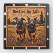 Engraved Dog Pair Happy Forest Quadratische Wanduhr (Vorderseite)