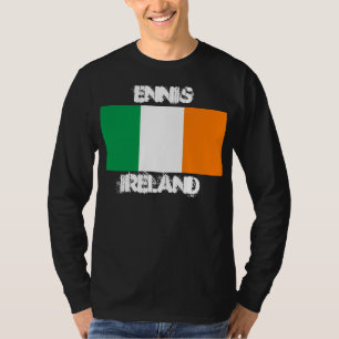 Ennis, Irland mit irischer Flagge T-Shirt