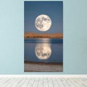 enormous moon was reflected in the lake leinwanddruck (Insitu (Holzboden))