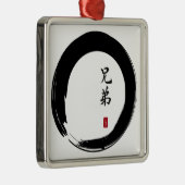Enso Circle und Brother Calligraphy Silbernes Ornament (Rechts)