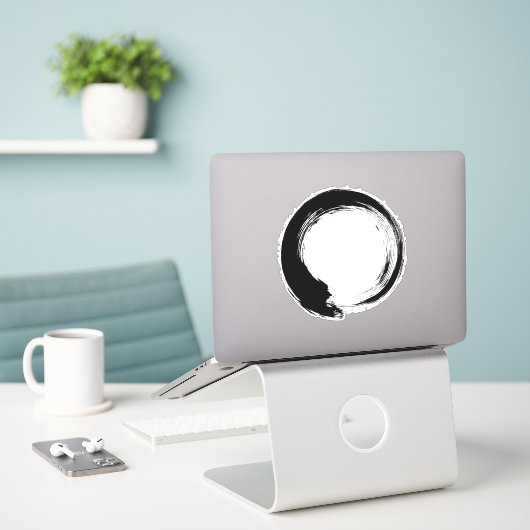 Enso Zen Circle Aufkleber (Laptop auf Schreibtisch)