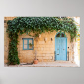 Entcharmierende blaue Tür von Birgu Poster (Vorne)
