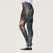 Entdecken Sie das Universum im Stil mit Galaxy-Leg Leggings (Links)