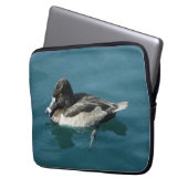 Ente auf Wasser Schwarz-weiß Ring Neck Lake Animal Laptopschutzhülle (Vorderseite Links)
