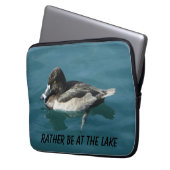 Ente auf Water Schwarz-weiß Bird Nature Lover Lake Laptopschutzhülle (Vorderseite Links)