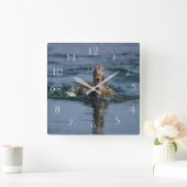 Ente mit Schnabel offen Quadratische Wanduhr (Zuhause)