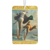 Enten, die über das Meer fliegen Mit einem kleinen Autolufterfrischer (Rückseite)